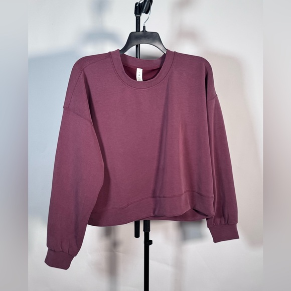 NWOT Lululemon Perfectly Oversized Cropped Crew *Softstreme - Picture 1 of 6